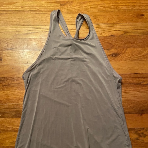 Lululemon tank top 😊❤️😊❤️ - Picture 1 of 4